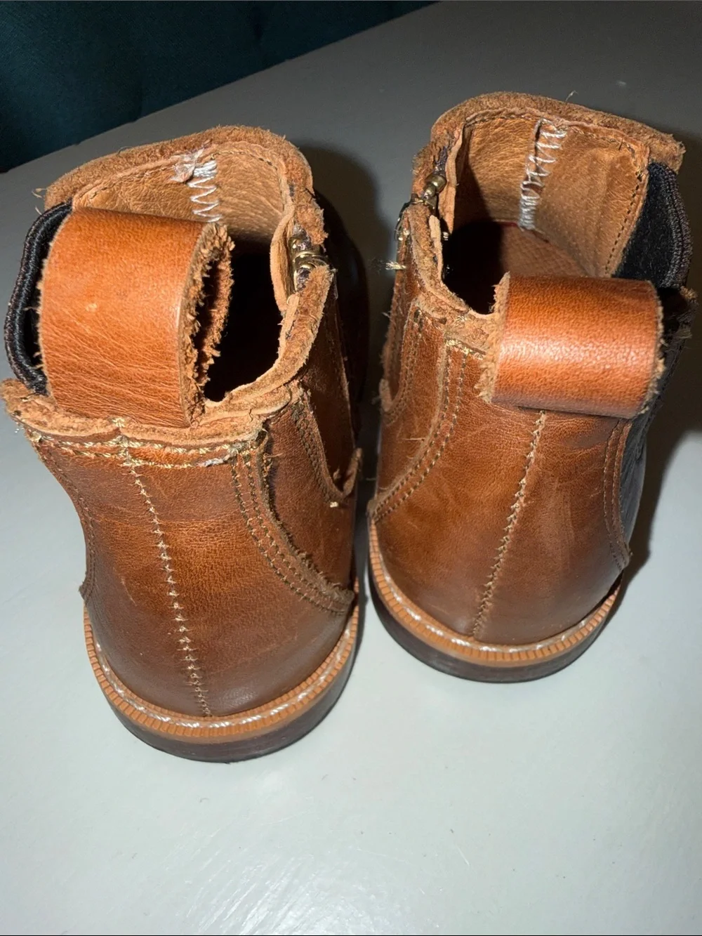 Mikoleon Kids Brown Leather Unisex Chelsea Boots size EU 25 or US size 9